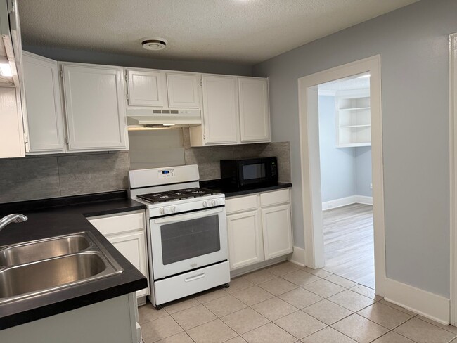 Photo - 1507 N Newton Ave Unidad 2