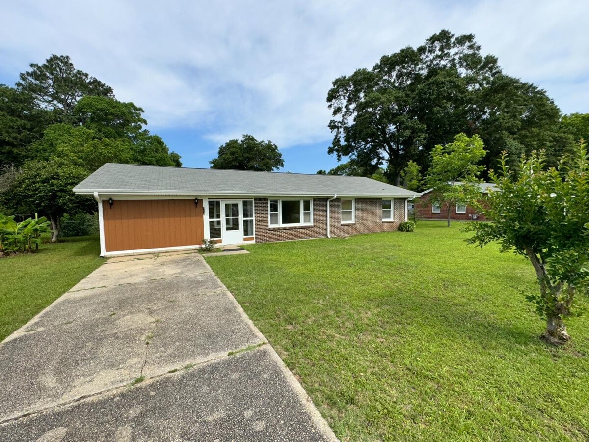 Photo - 114 Jackson St