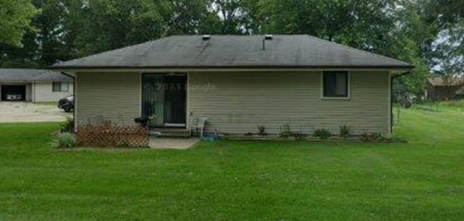 Photo - Two bedroom, one bath duplex in Urbana. Co...