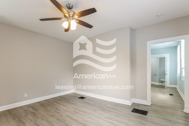 Photo - 760 Chateau Ave