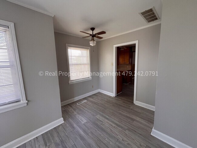 Photo - RENT READY! 3 Bed 2 Bath House with Detach...