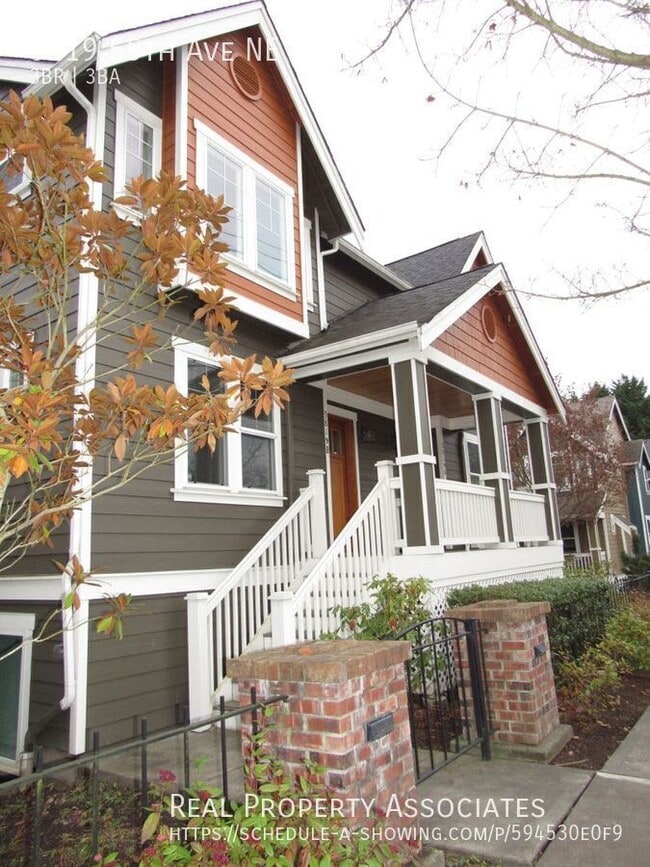 Building Photo - 5819 55th Ave NE