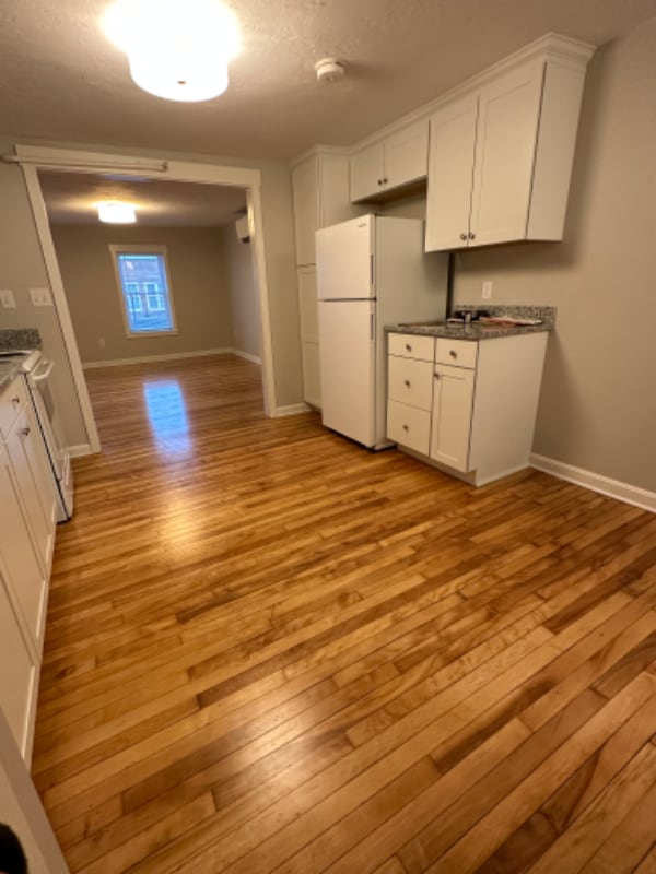 53 Central St Unit 2R