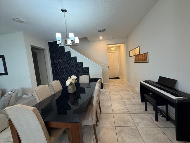 Photo - 2905 Title St