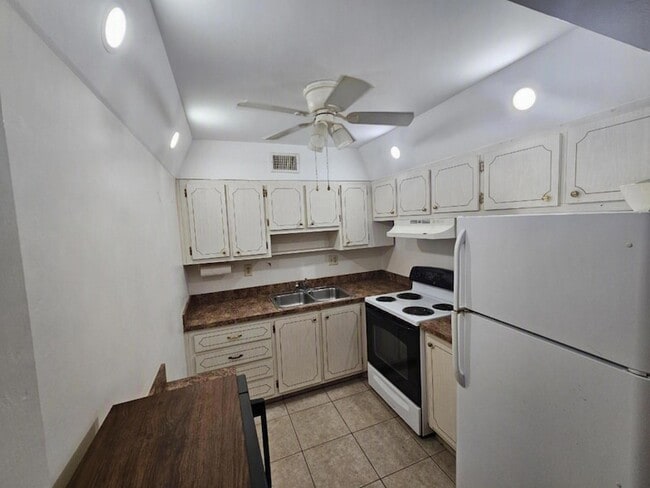 Photo - 2381 Sunset Ave Unit 106