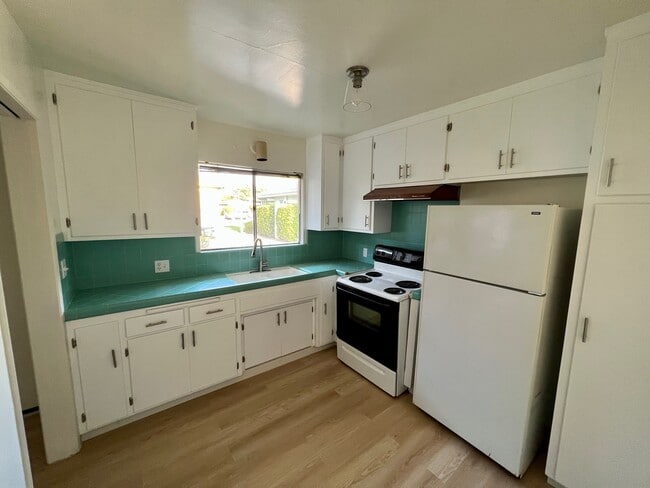 Photo - 2518 Drake St Unit 2518