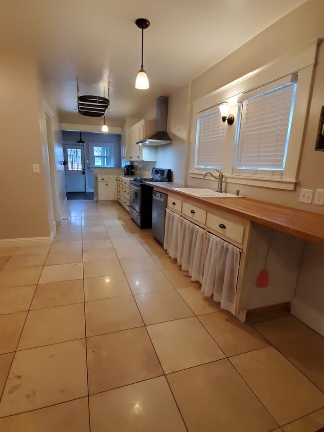 Photo - For Rent – Spacious 4 Bedroom Victorian Home | 2,528 Sq Ft