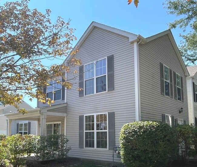 Building Photo - 1069 Symphony Dr Rental