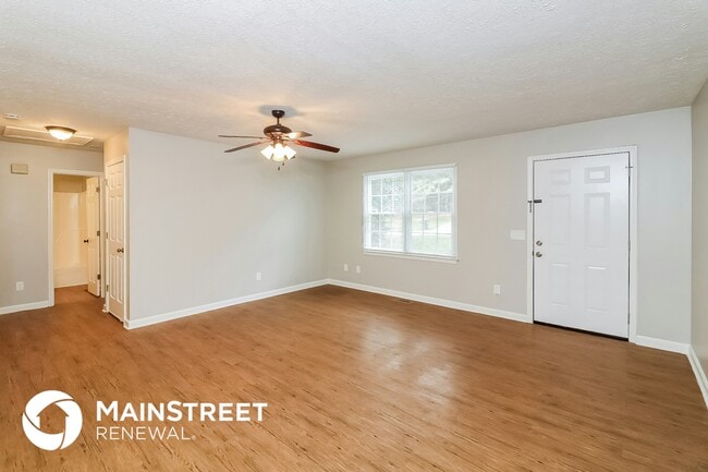 Photo - 376 Dillon Dr
