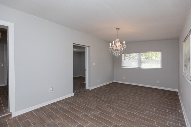 Photo - 8617 3rd Ave