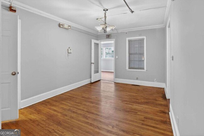 Photo - 2728 Winburn Terrace