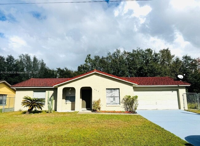 Building Photo - 807 Mountbatten Ln