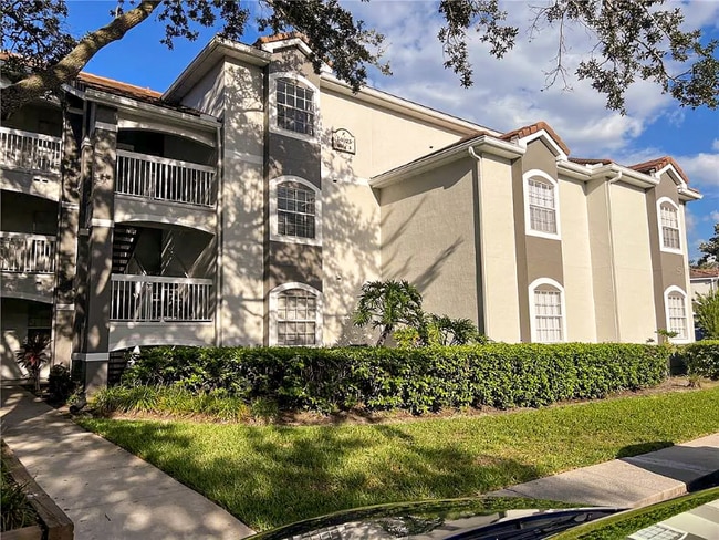 Building Photo - 14025 Fairway Island Dr Rental