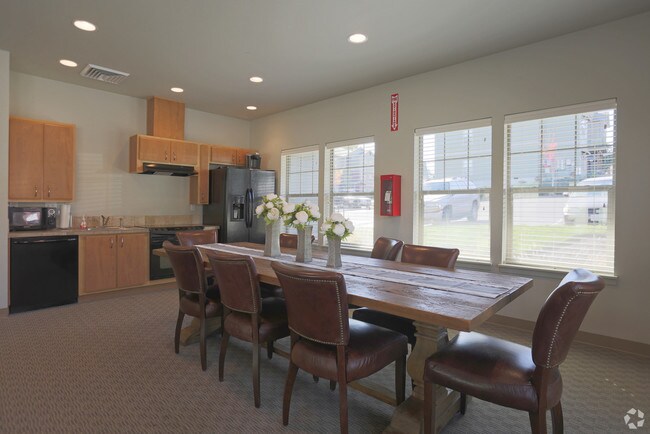 Photo - Orchard Ridge Apartments