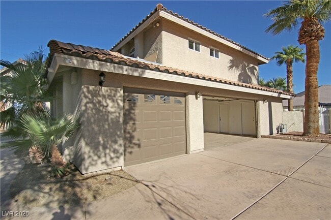 Photo - 3222 E Viking Rd