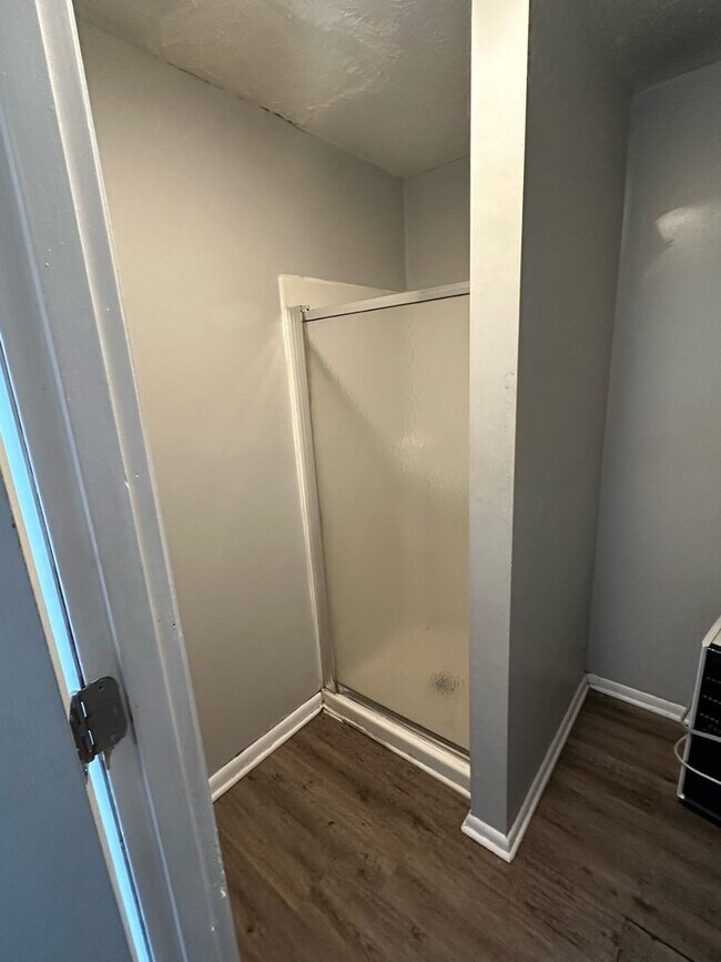 Photo - PRELEASING for AUGUST! Close to Campus Unidad 1517 Apt. 6