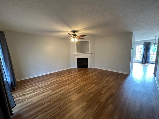 Photo - 3-bedroom, 3.5-bathroom nestled in Wyndhur...