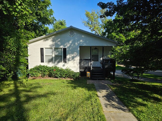 Photo - 306 Ave B House