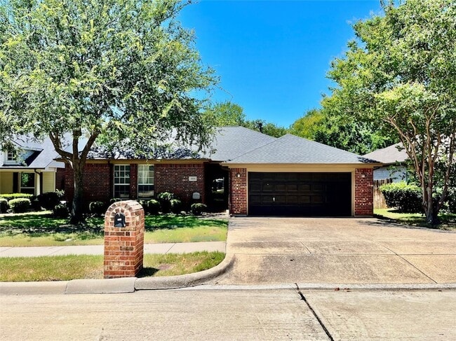 Building Photo - 3900 Chimney Rock Dr Rental