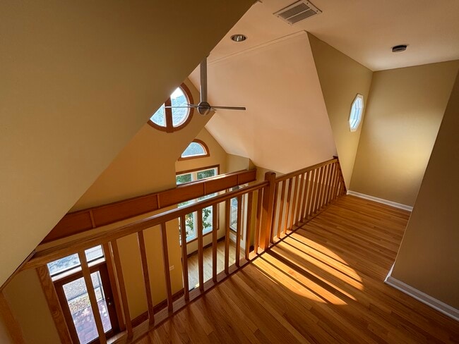 Photo - 2642 N Wilton Ave Unidad 3