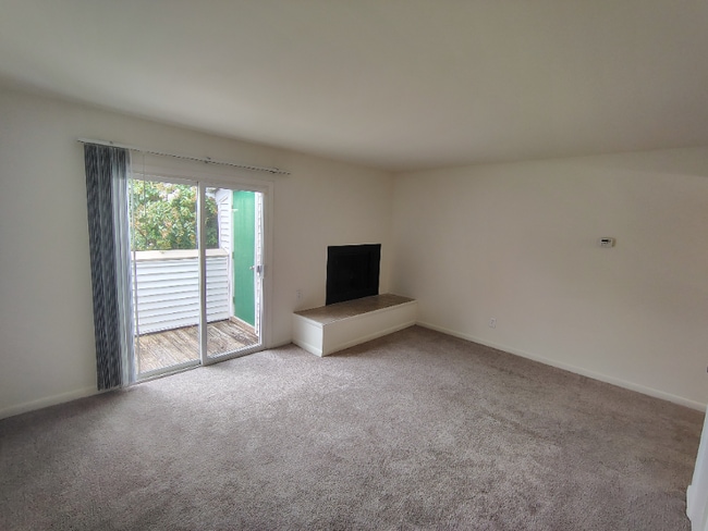 Building Photo - 600 Reusens Rd Unit L127 Rental