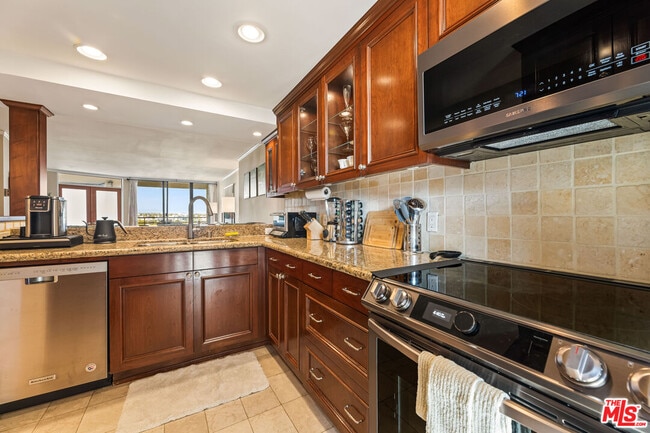 Photo - 4337 Marina City Dr Unit 543