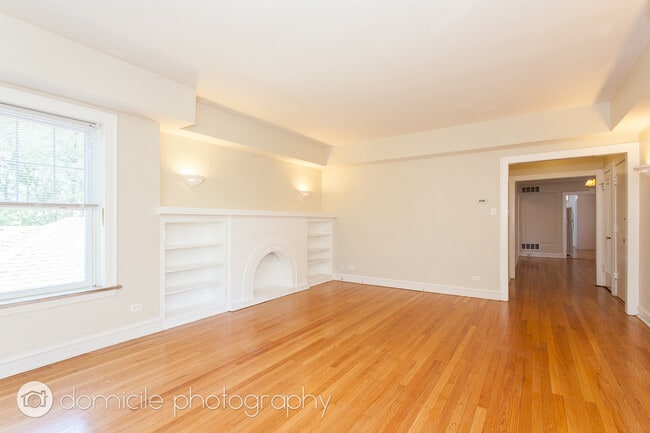Photo - 2141 W Arthur Ave Unit 3