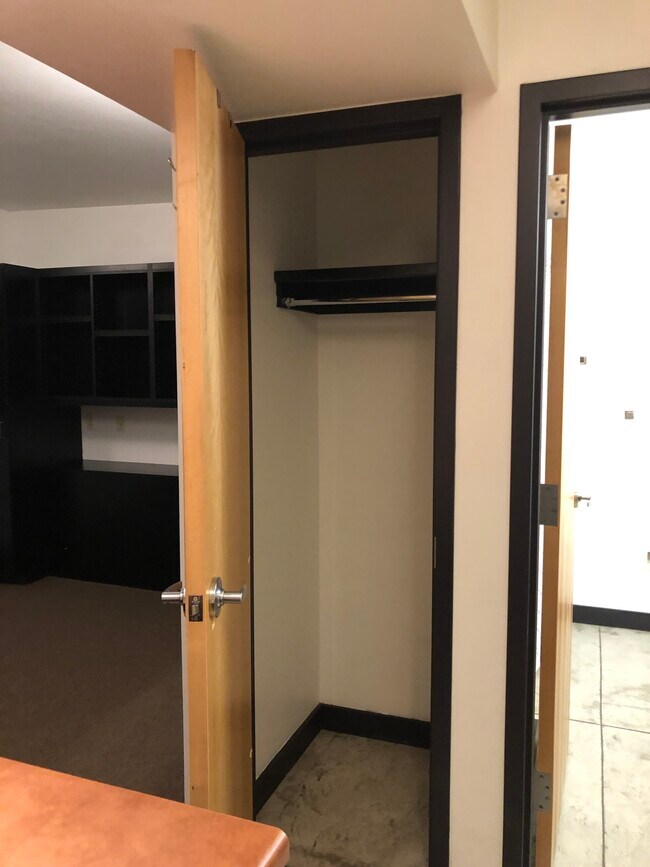 Photo - Shervins Apartments