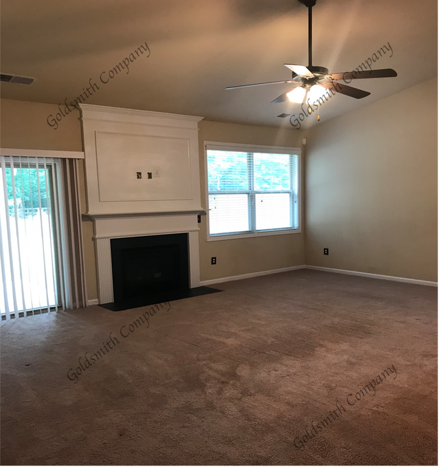 Photo - 128 Marehaven Court