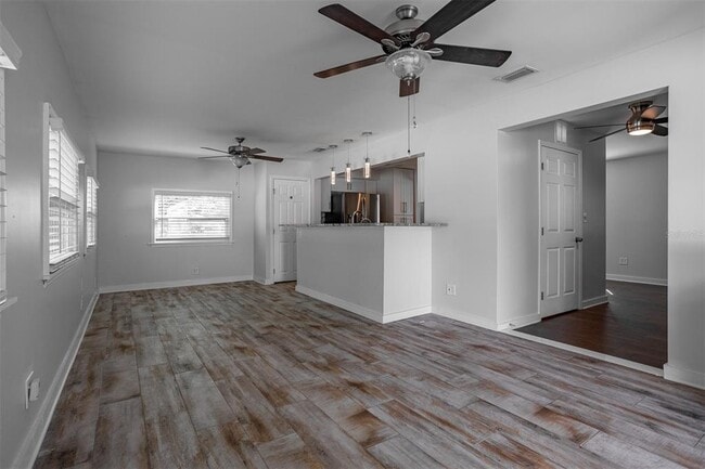 Photo - 1499 W River Shore Way