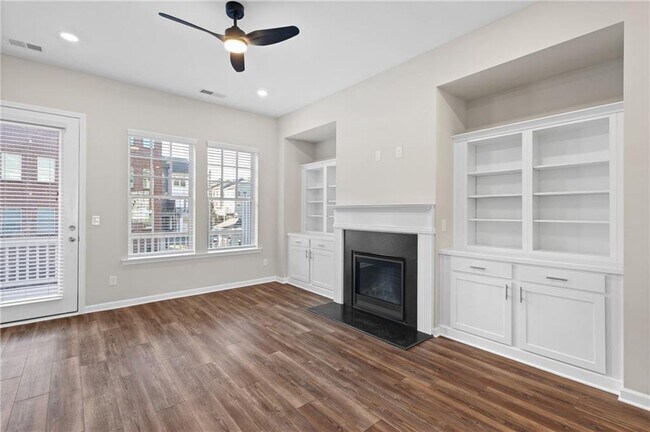 Photo - 6023 Skellig St