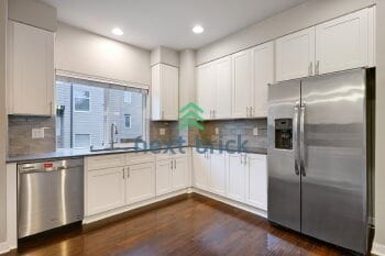 Photo - 4 BED & 3.5 BATH Townhouse FOR RENT