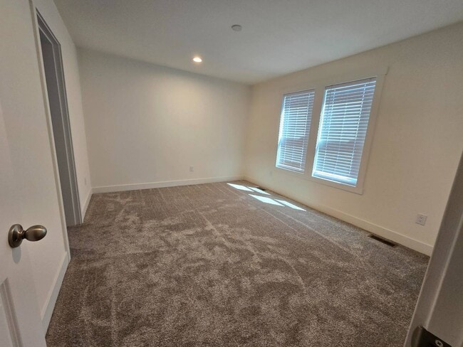 Photo - 359 Lemon Dr