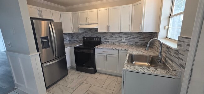 Photo - 769 Sylvan Ave