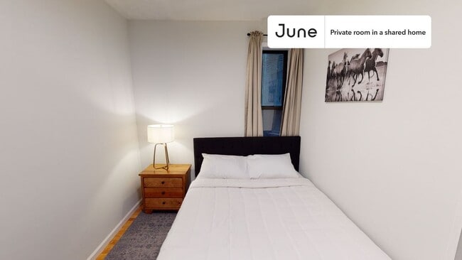 Room in Shared 3 bed/1 bath home in Upper West Side
