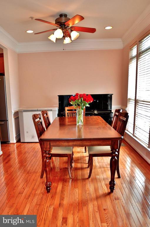 Building Photo - 18722 Broken Oak Rd