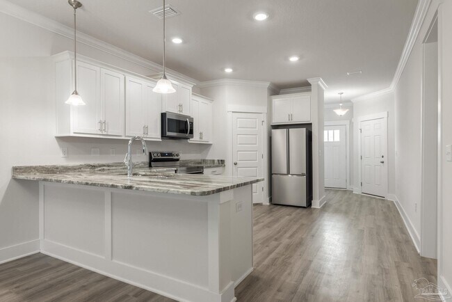 Photo - 722 Canary Ct