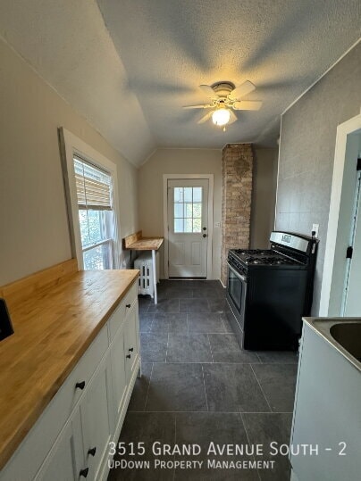 Photo - 3515 Grand Ave S Unit 2