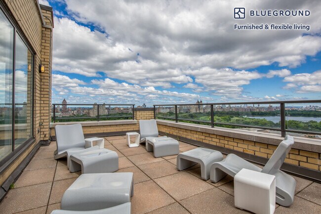 Photo - 985 5th Ave Unit FL25-ID1505