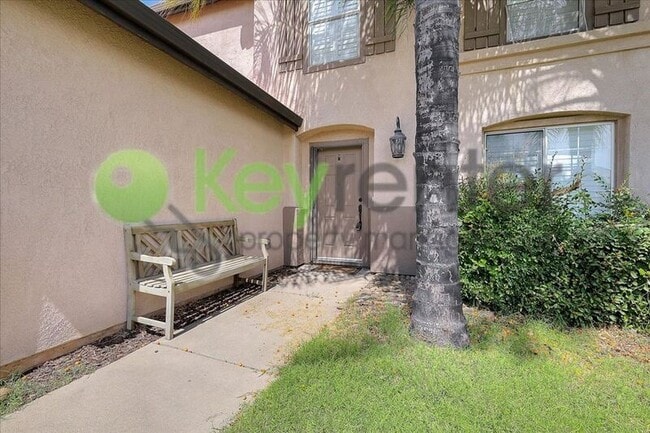 1936 Hillock Ct