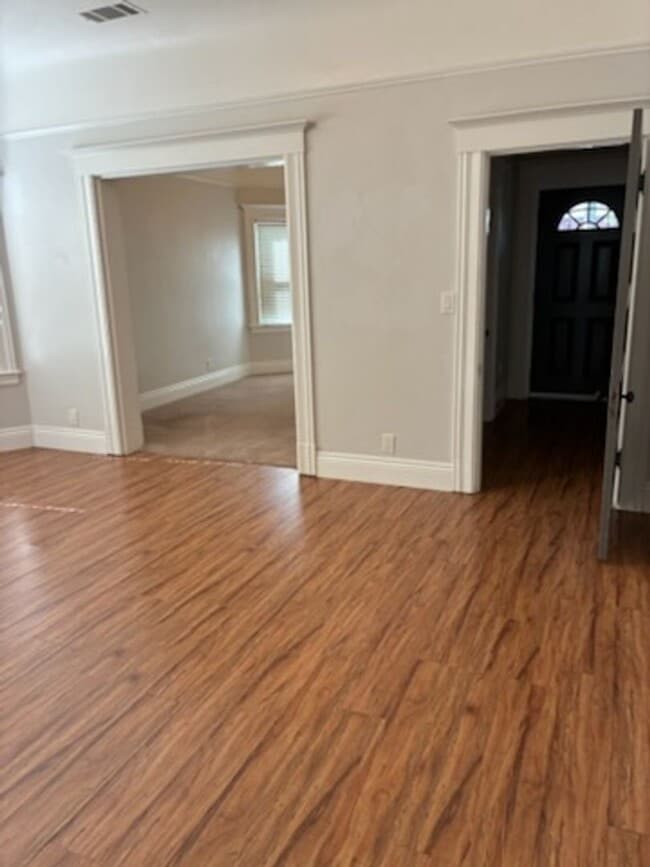 Photo - 1407 D St