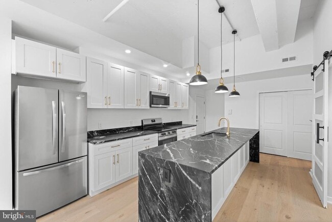 Photo - 36 N Narberth Ave Unidad 1B