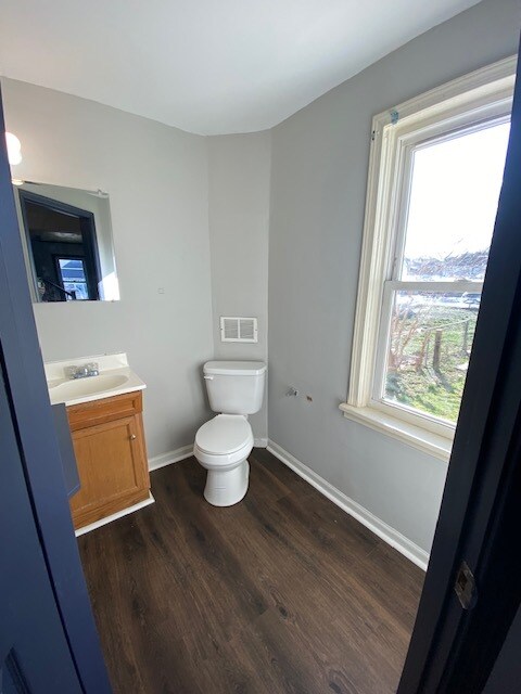 Photo - 730 Warren Ave.