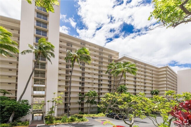 Building Photo - Makaha Valley Towers Furnished 1 Bedroom Rental