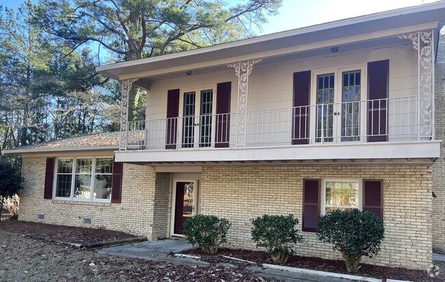 Building Photo - 1305 Jones Cir Rental