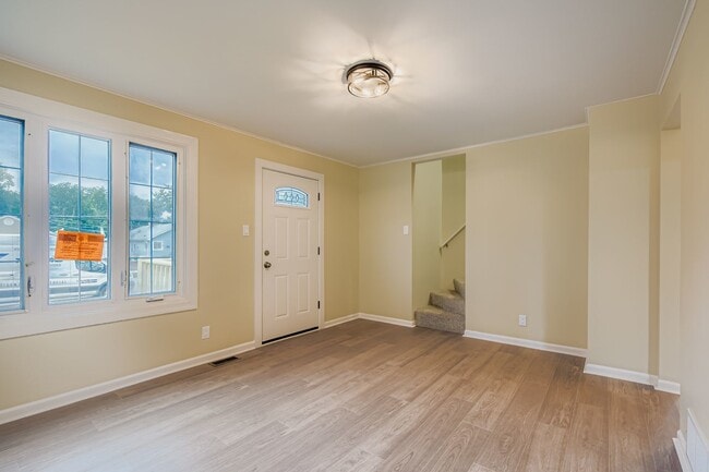 Photo - 14827 Kenneth Ave