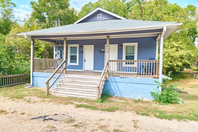 Building Photo - 1406 W Club Blvd Rental