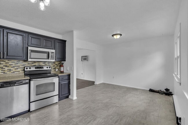 Photo - 102 Buckhorn Lake Ct