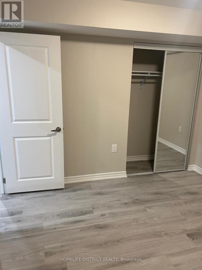 Photo - 807 Apple Terrace