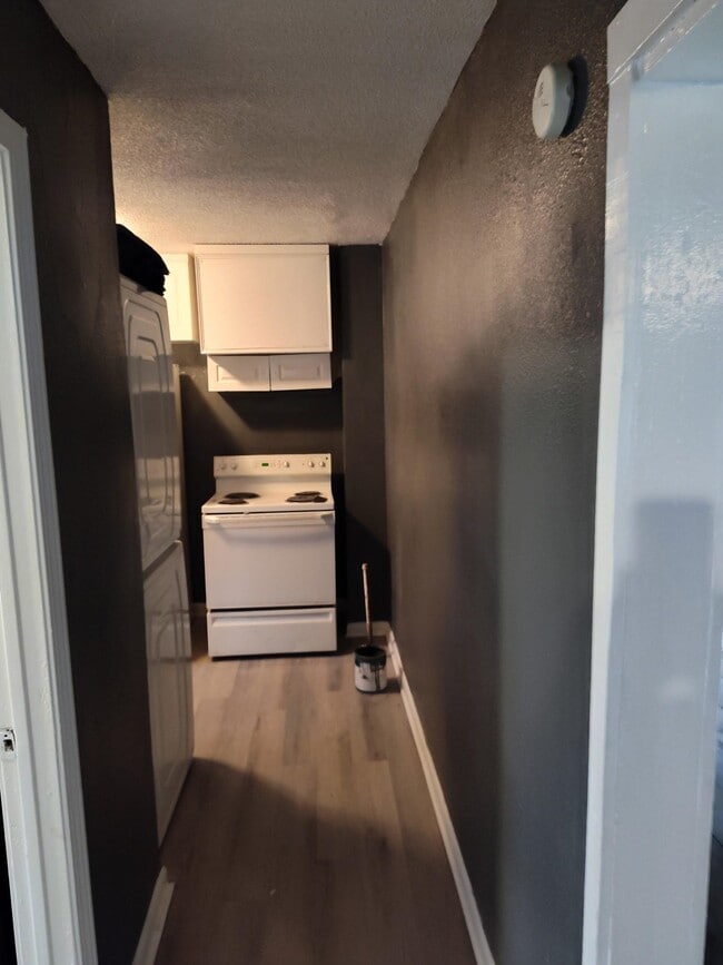 Photo - 258 Silverage Ave